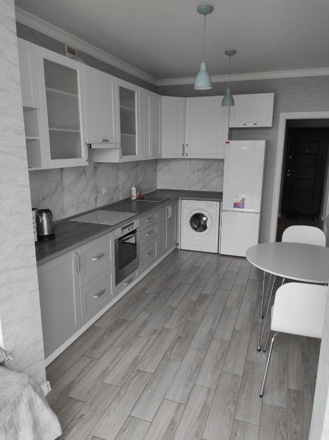 Апартаменти Люкс2 Khmelʼnytsʼkyy Exterior foto